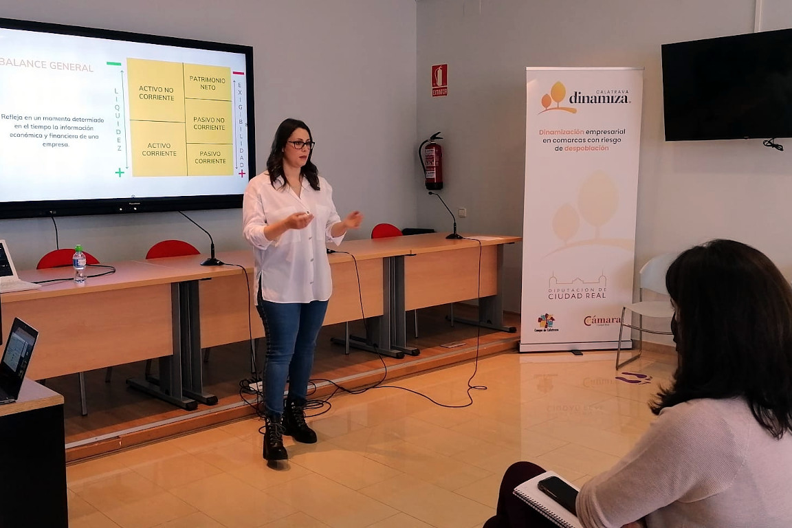 Positivo balance de los “Desayunos Calatravos”, promovidos por “Dinamiza Calatrava” en colaboración con nuestra Asociación